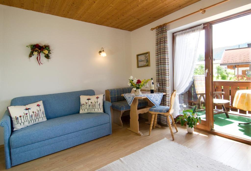 Haus Christl Reit Im Winkl, Kostenloser Parkplatz, 5 Minuten Zum Ortszentrum, Ruhige Lage, Wlan Room photo