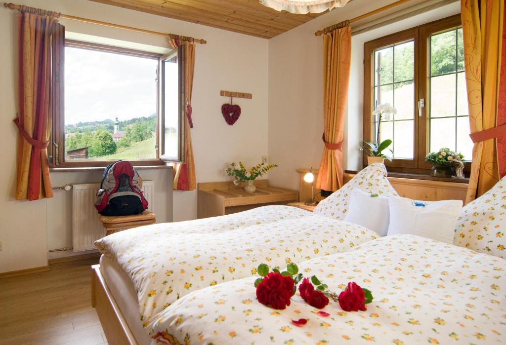 Haus Christl Reit Im Winkl, Kostenloser Parkplatz, 5 Minuten Zum Ortszentrum, Ruhige Lage, Wlan Room photo